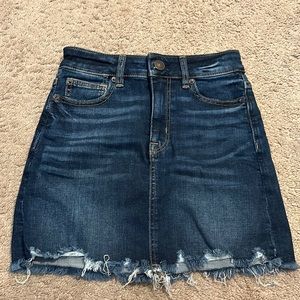 Dark wash American Eagle Jean Skirt!!